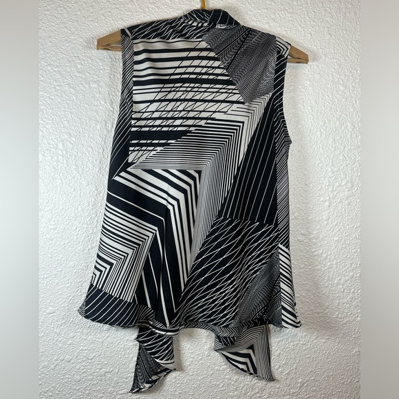 Kasper Separates Satin Zigzag Lines Print with Tie Top – Size M - Picture 2 of 6